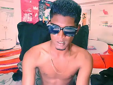 IndianThuggin online show from November 6, 5:17 pm