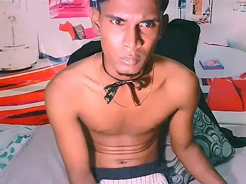 IndianThuggin online show from November 3, 4:32 pm