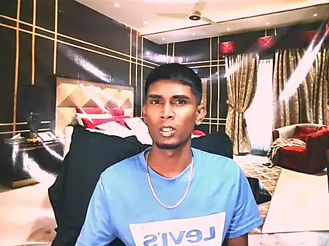 Snapshot of IndianThuggin chatting on June 9, 6:20 pm IndianThuggin online show from June 9, 6:20 pm