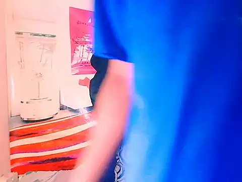 IndianThuggin online show from November 7, 4:33 pm