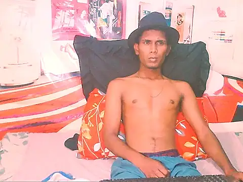 IndianThuggin online show from December 1, 5:36 pm