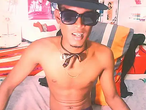 IndianThuggin online show from November 29, 8:09 pm