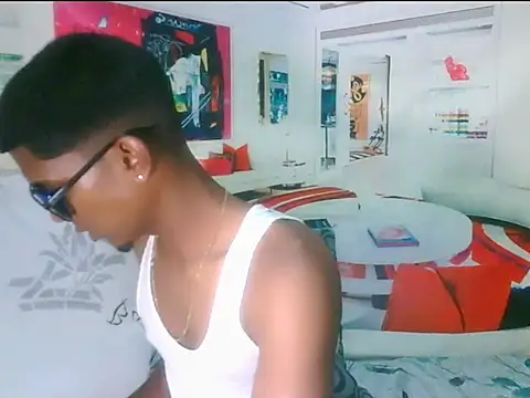 IndianThuggin online show from October 21, 6:18 pm