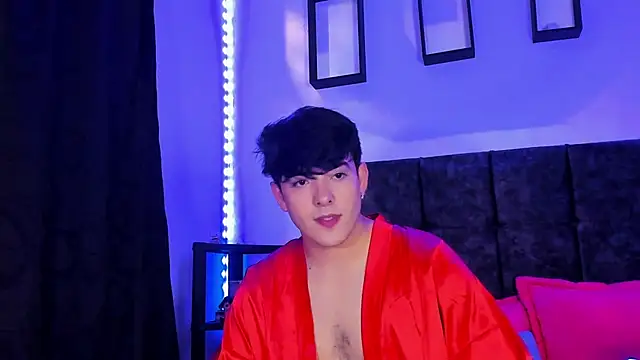 Theo Noxxx online show from November 2, 7:30 pm