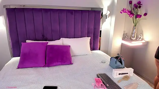 Dakota jhons1 online show from March 13, 6:13 pm