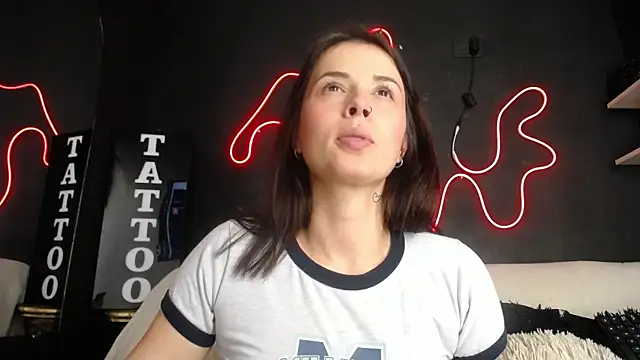 Emma sweet hot online show from April 15, 4:33 pm