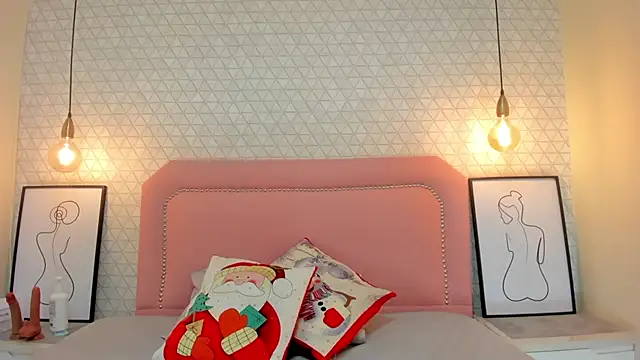 TAYLORMEYER1 online show from December 23, 3:17 am