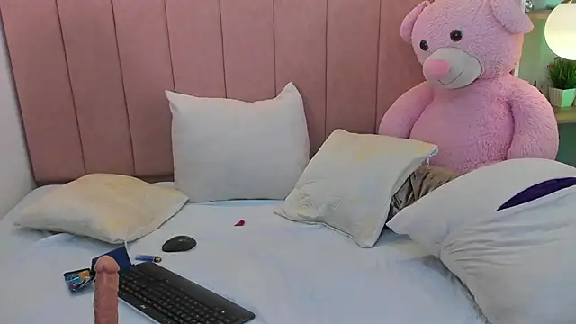 dulce morbida online show from December 21, 5:14 pm