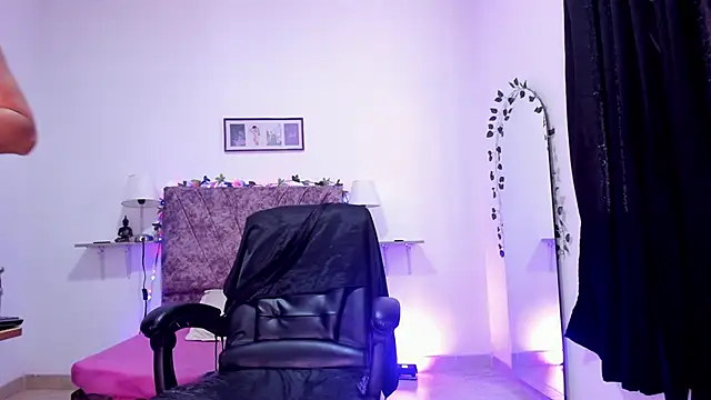 Snapshot of canelaa___ chatting on November 8, 3:26 pm canelaa online show from November 8, 3:26 pm