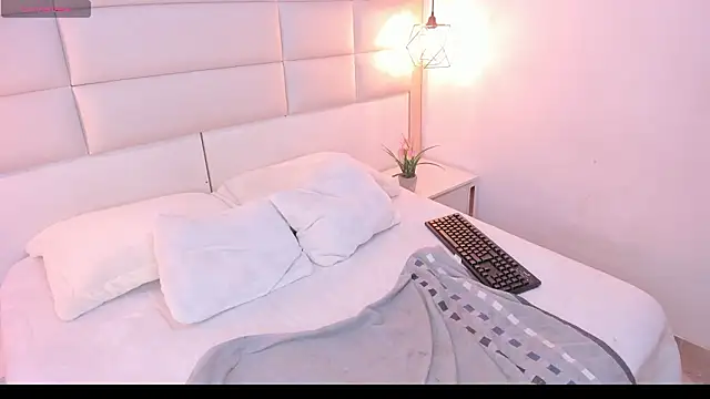 Sofia clk online show from March 10, 3:32 am