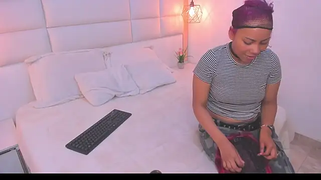 Sofia clk online show from April 13, 3:21 am