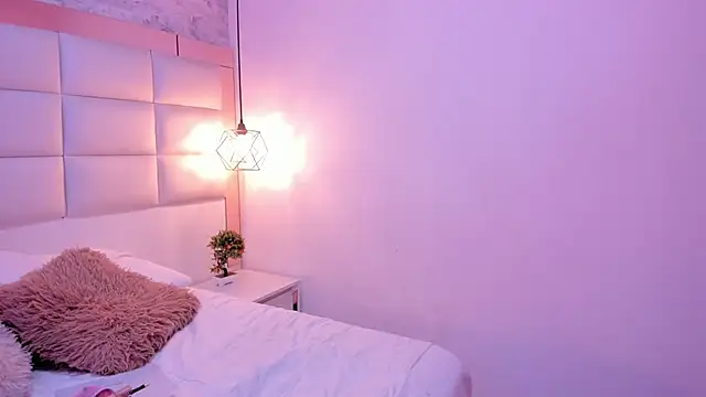 Snapshot of Sofia_clk chatting on November 15, 8:13 pm Sofia clk online show from November 15, 8:13 pm