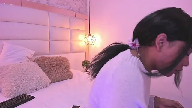 Snapshot of Sofia_clk chatting on November 11, 3:34 am Sofia clk online show from November 11, 3:34 am