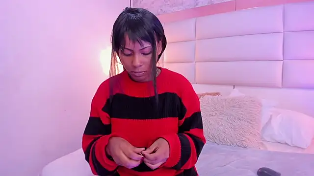 Snapshot of Sofia_clk chatting on December 3, 3:51 am Sofia clk online show from December 3, 3:51 am