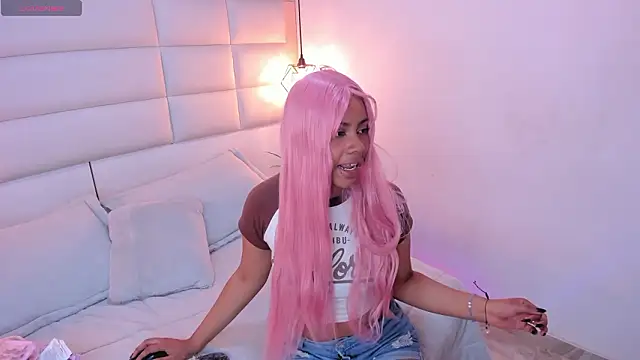 Sofia clk online show from March 2, 3:07 am