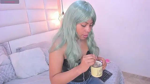 Sofia clk online show from February 19, 3:03 am