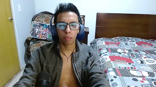 DavTwink3100 online show from December 22, 1:39 am