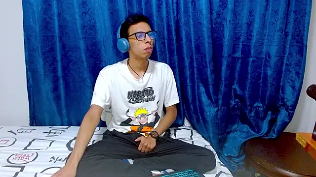 DavTwink3100 online show from January 14, 2:26 am