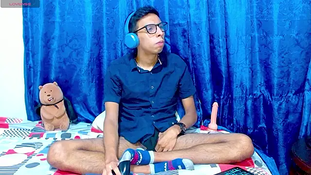 DavTwink3100 online show from March 16, 1:46 am