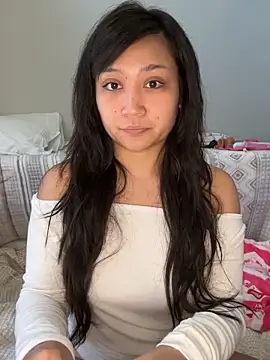babygirlesme online show from May 19, 11:01 pm