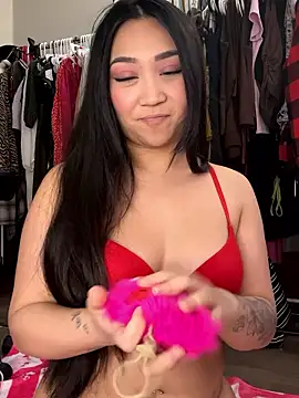 Snapshot of babygirlesme chatting on January 14, 8:12 pm babygirlesme online show from January 14, 8:12 pm