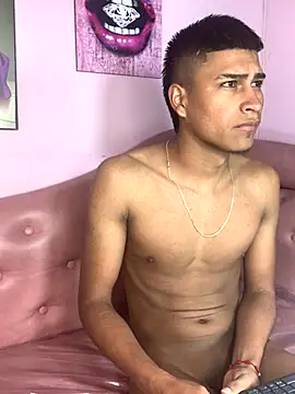 Emiliano Reyes online show from December 2, 5:42 am