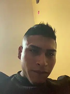 Emiliano Reyes online show from November 30, 2:29 pm