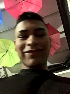 Emiliano Reyes online show from December 3, 1:17 am