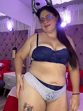 Orianabluee  online show from November 27, 9:26 pm