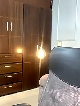 Orianabluee  online show from November 2, 3:22 am