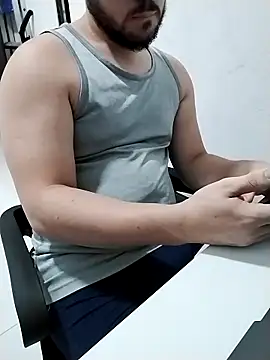 Branquinhowm online show from March 17, 1:30 am