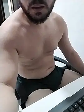 Branquinhowm online show from April 3, 9:10 pm