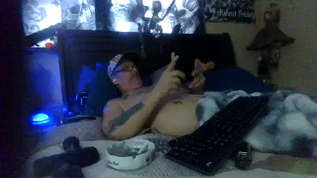 Snapshot of bigdaddyrooster chatting on March 3, 2:24 pm bigdaddyrooster online show from March 3, 2:24 pm