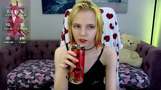 Snapshot of MitaSide chatting on November 20, 8:42 pm MitaSide online show from November 20, 8:42 pm