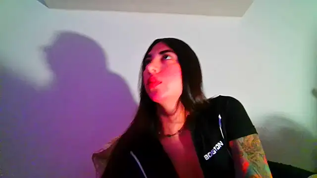 Snapshot of valeriahornier chatting on July 14, 11:33 pm valeriahornier online show from July 14, 11:33 pm