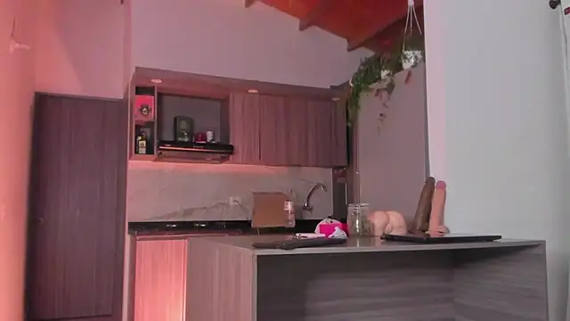 Snapshot of valeriahornier chatting on November 26, 2:55 am valeriahornier online show from November 26, 2:55 am