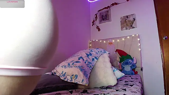 Maddisson quenn05 online show from December 14, 8:03 pm