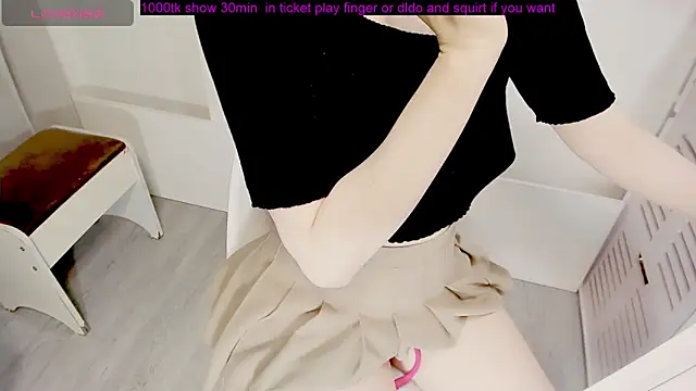 mimi babyyy online show from June 1, 3:00 pm
