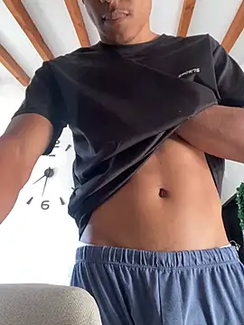 liam Brooks9 online show from June 20, 12:32 pm