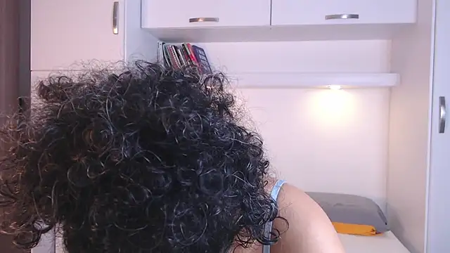 MartiRuis10 online show from November 17, 8:02 pm