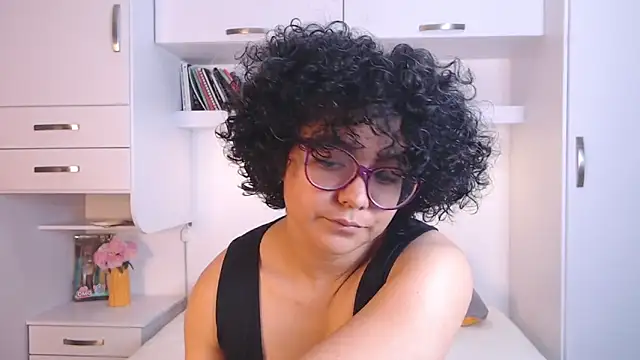 MartiRuis10 online show from November 30, 9:04 pm