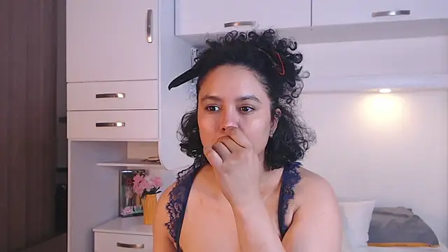 MartiRuis10 online show from November 5, 10:02 pm