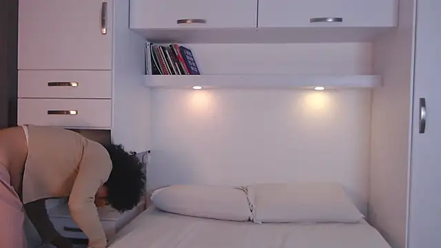 MartiRuis10 online show from November 19, 11:27 pm