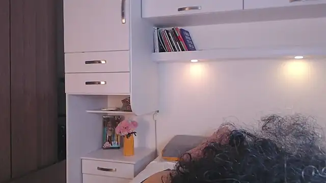 MartiRuis10 online show from November 8, 6:55 pm