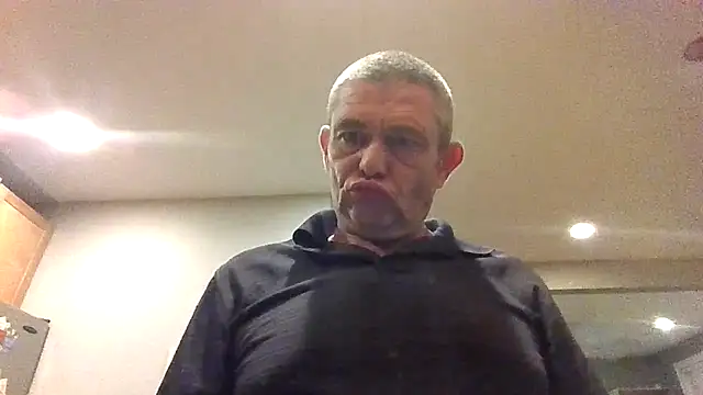 burby79 online show from July 20, 11:40 pm