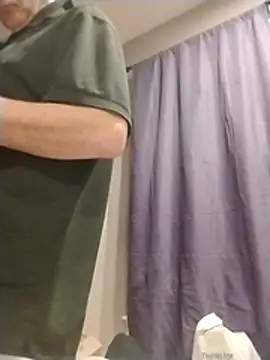 burby79 online show from October 26, 4:46 am