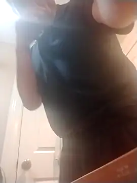 burby79 online show from November 23, 8:35 am