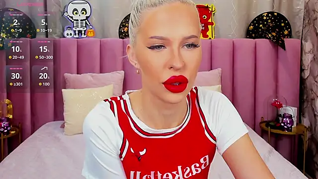 Snapshot of KailaCrystall chatting on October 29, 1:26 am KailaCrystall online show from October 29, 1:26 am