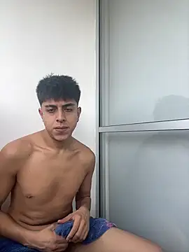 motomotoboy online show from March 1, 9:26 pm