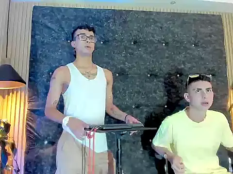 the fenix boy online show from October 23, 8:07 pm